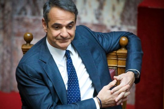 Ωρα «απολογίας» για τα σκάνδαλα